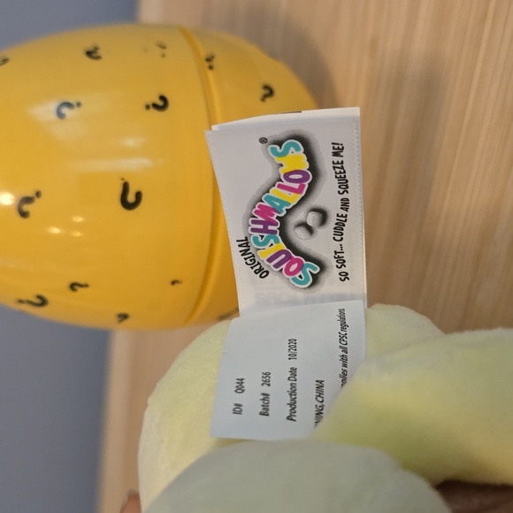 NWT 2 Squishmallow Mystery Eggs - Picture 3 of 4
